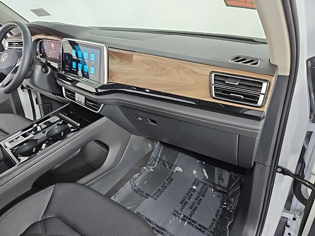 Thumbnail: 2025 Volkswagen Atlas - 14