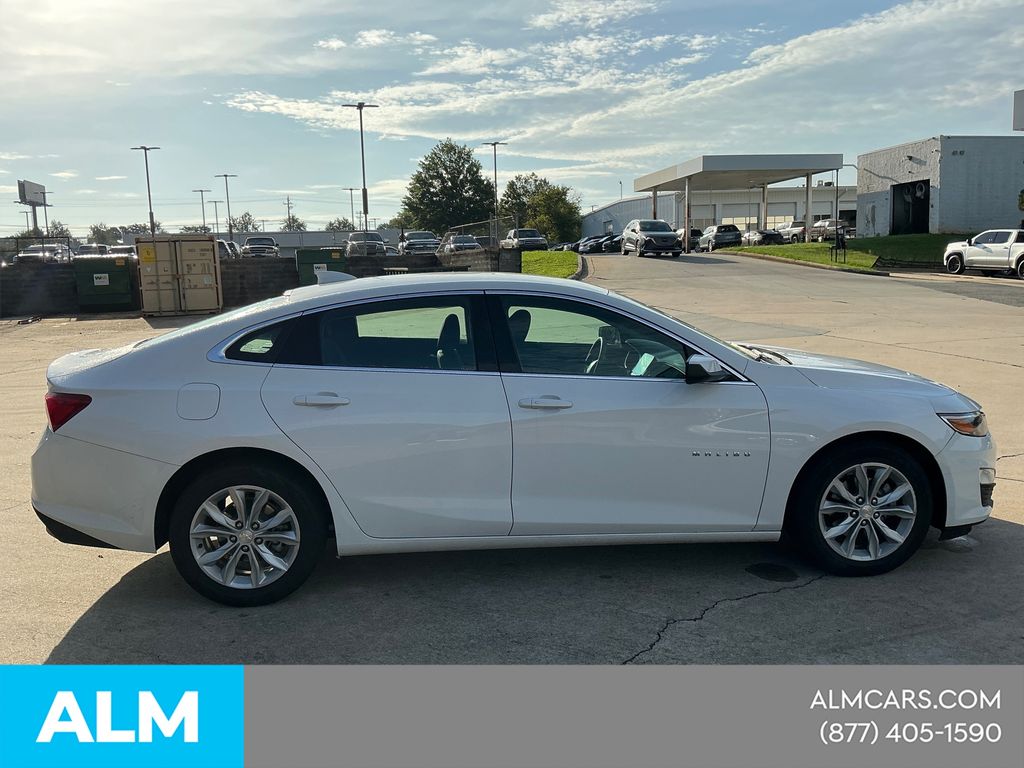 Used 2025 White Chevrolet LT image 8