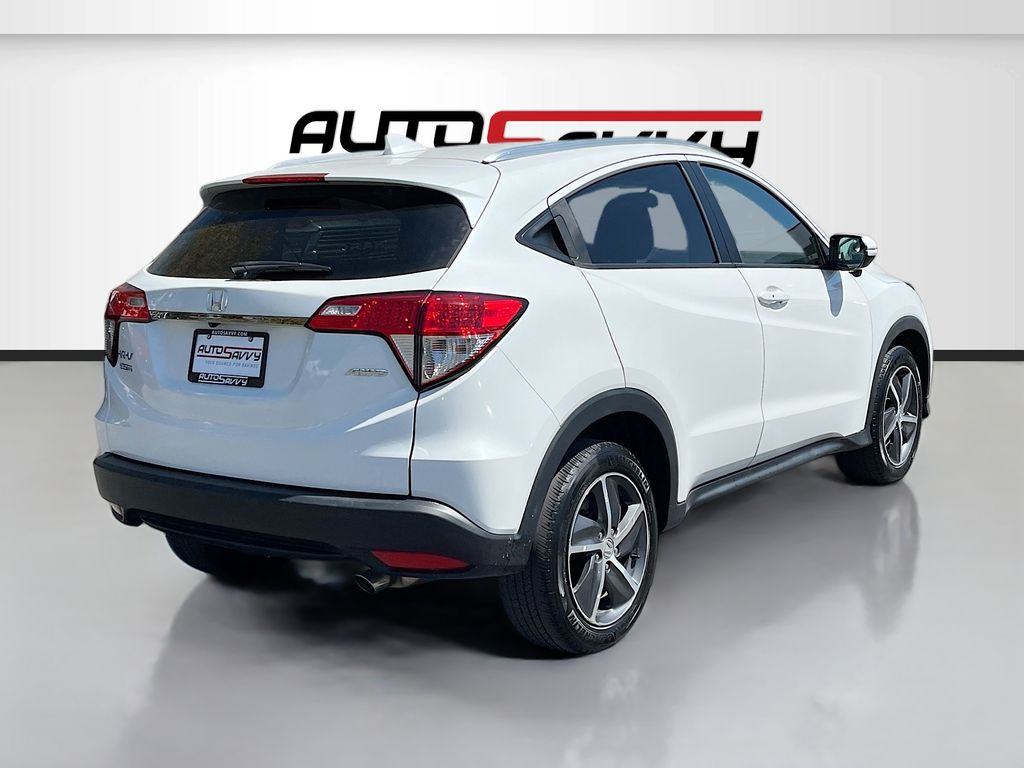 Used 2022 White Honda EX image 7