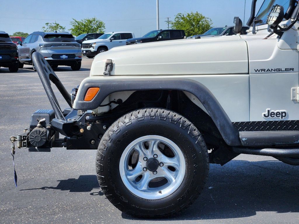 1998 Jeep Wrangler SE 8