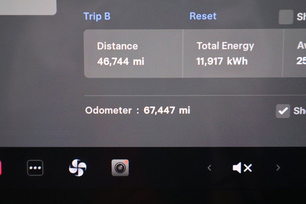 Thumbnail: 2022 Tesla Model Y - 17