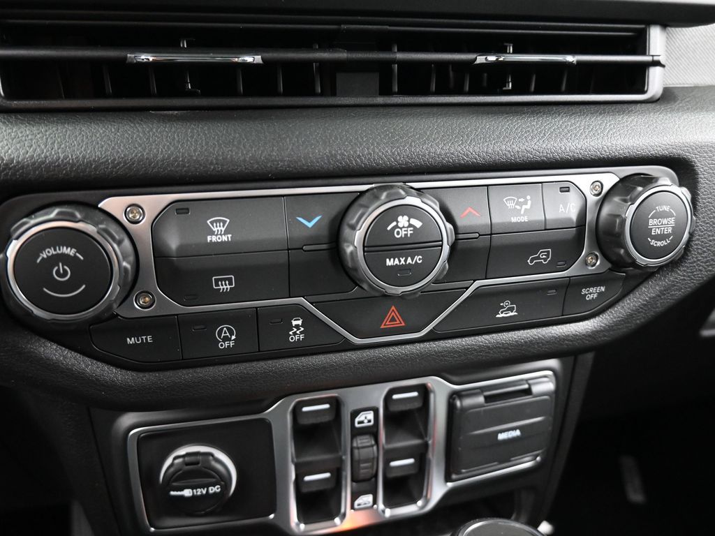 New 2026 Black Clearcoat Jeep Sport S image 17