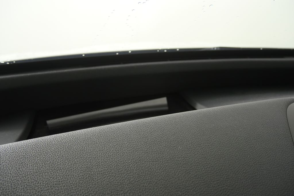 Thumbnail: 2024 BMW iX - 23