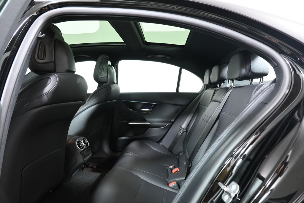 Thumbnail: 2025 Mercedes-Benz C-Class - 32