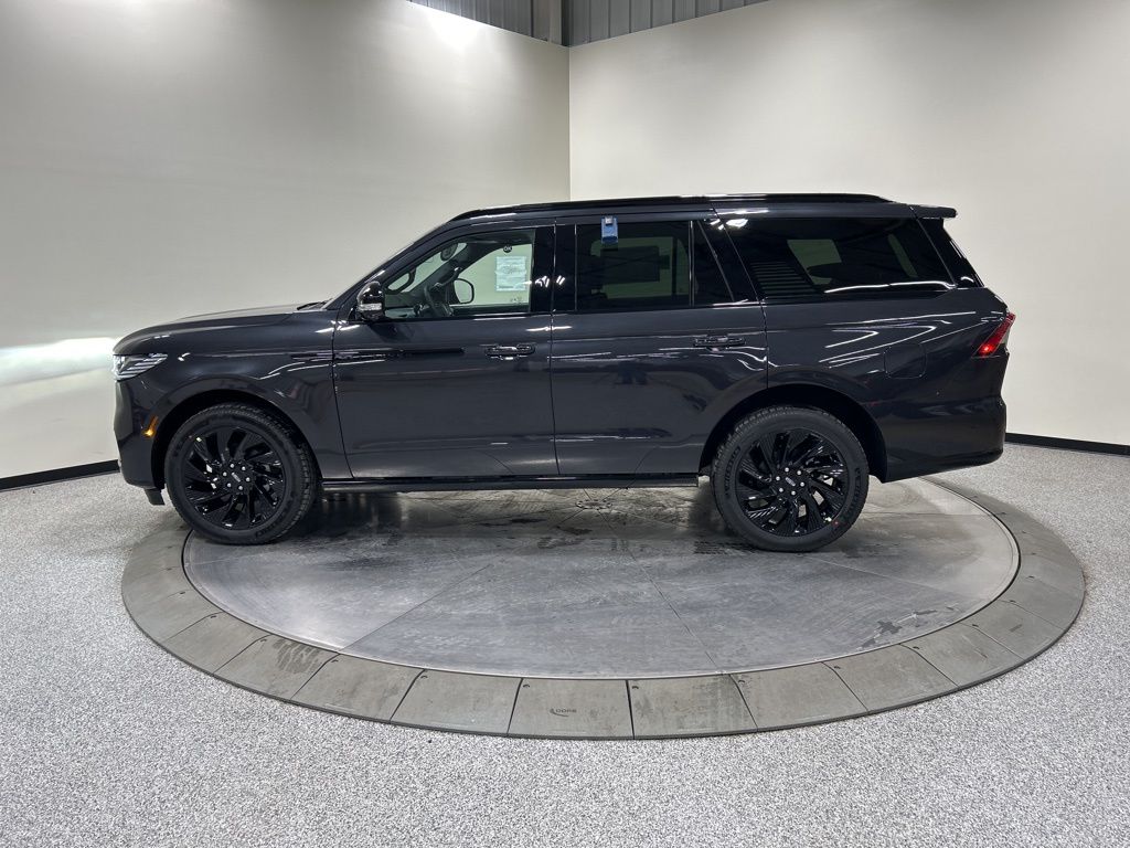 new 2026 Lincoln Navigator car, priced at $106,480