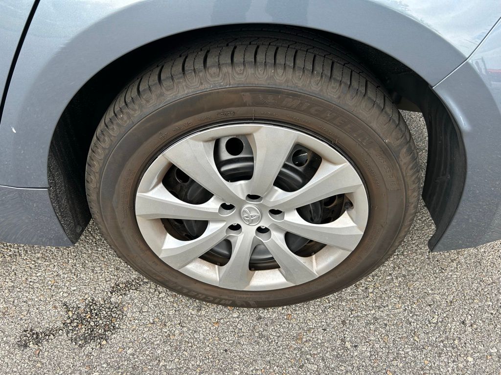 Thumbnail: 2025 Toyota Corolla - 9