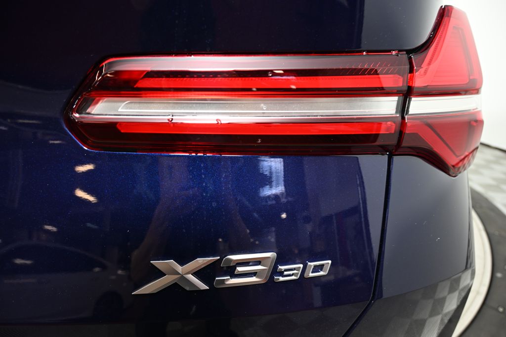 Thumbnail: 2026 BMW X3 - 11