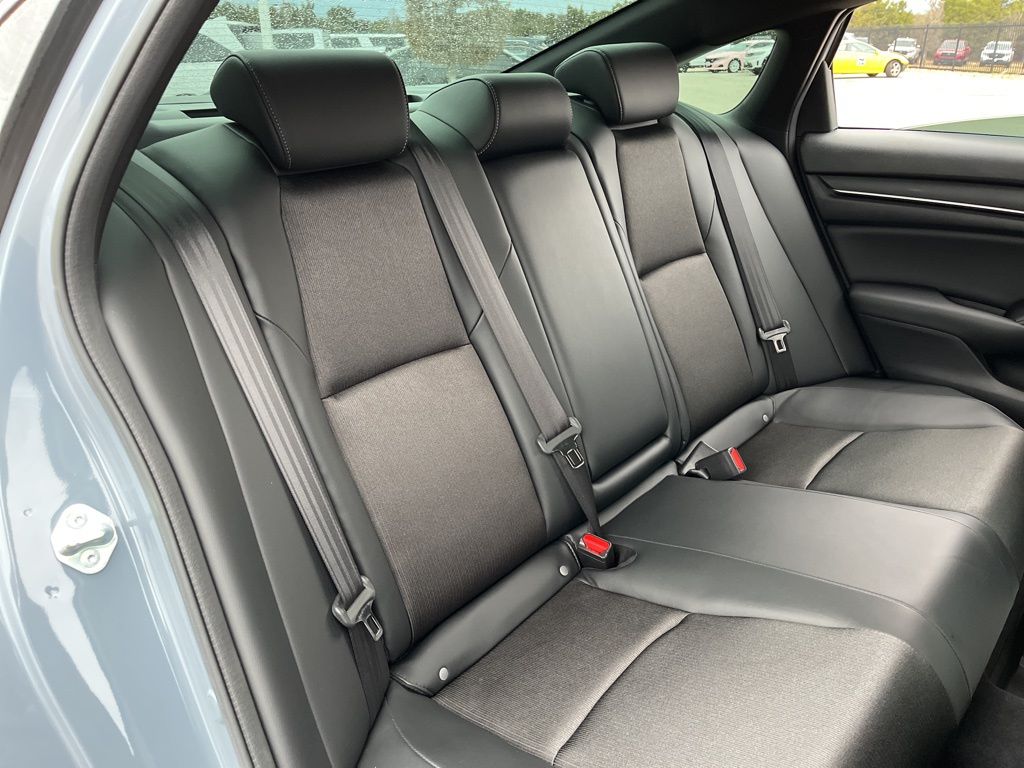 Thumbnail: 2022 Honda Accord - 27