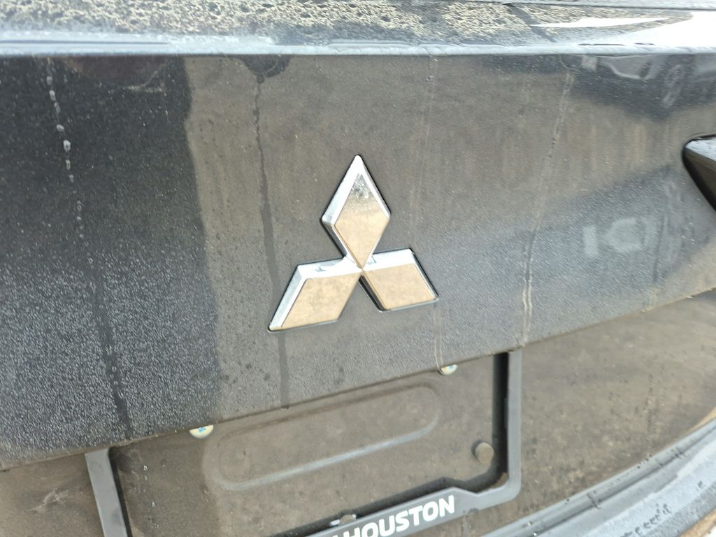 2026 Mitsubishi Outlander SE - 11