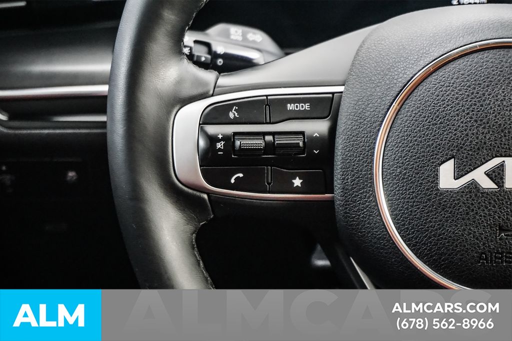 Used 2025 Gray Kia GT-Line image 25