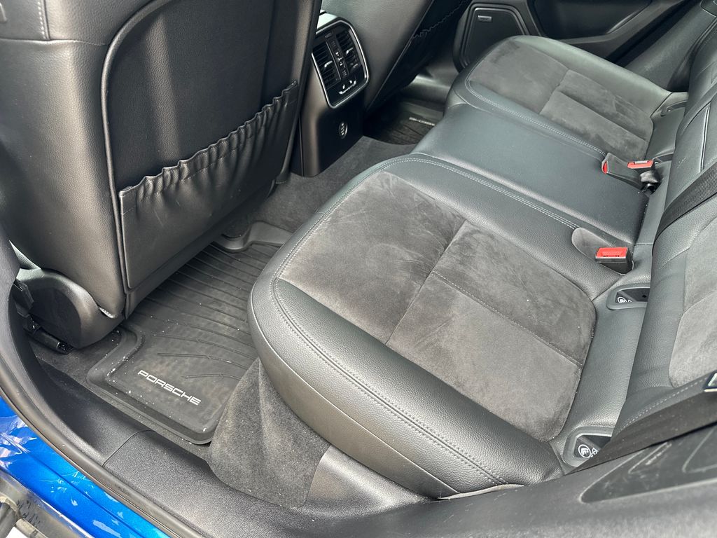 Used Car 2018 Porsche Macan  For Sale Under $25,000 In Austin, Texas