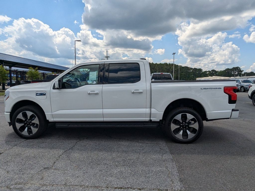 2025 Ford F-150 Lightning Platinum