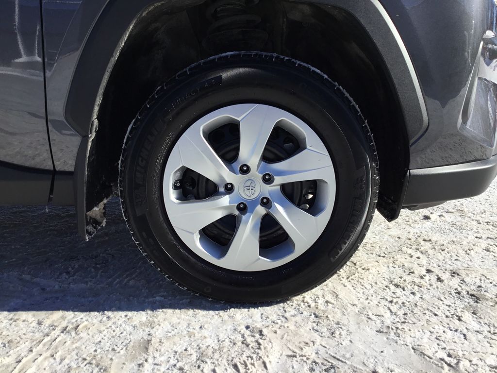 Thumbnail: 2023 Toyota RAV4 - 12