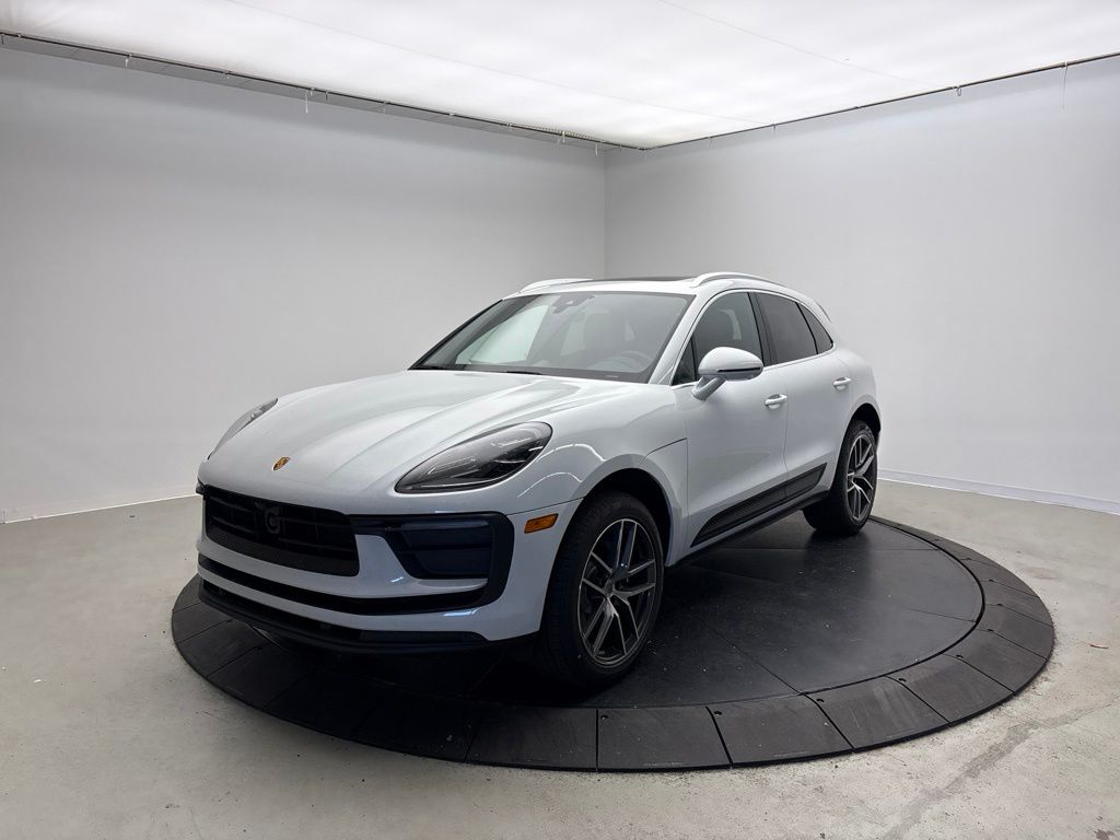 Thumbnail: 2026 Porsche Macan - 1