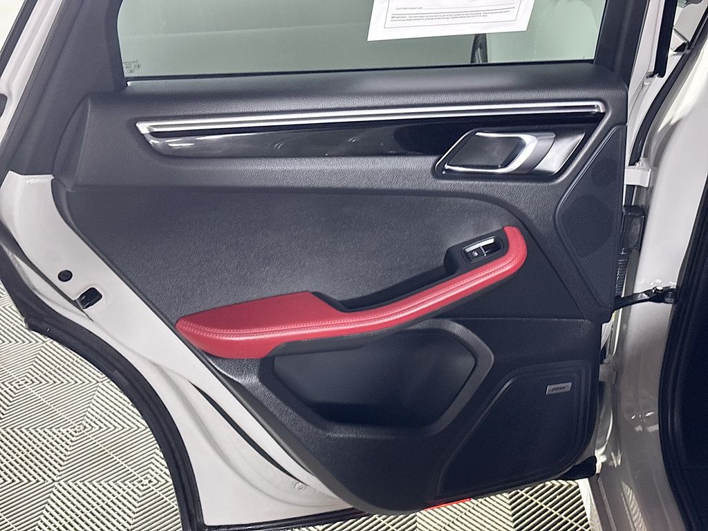 2023 Porsche Macan S