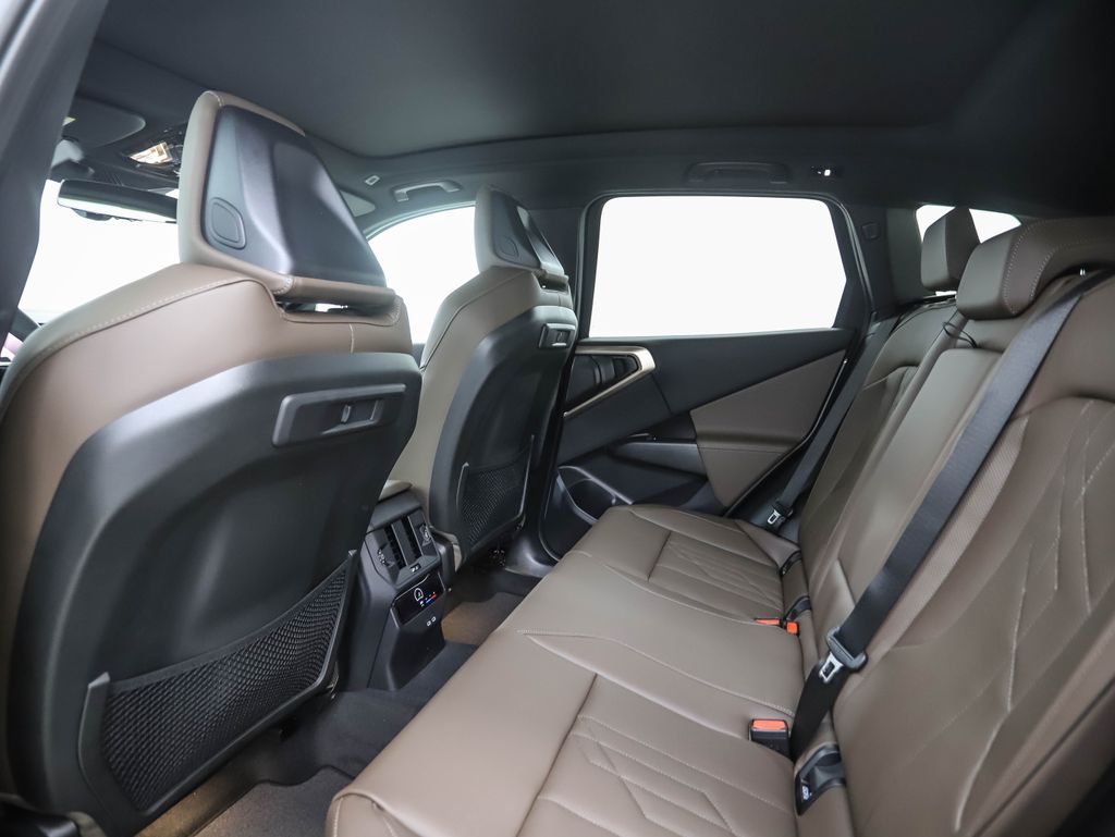 Thumbnail: 2025 BMW X3 - 19