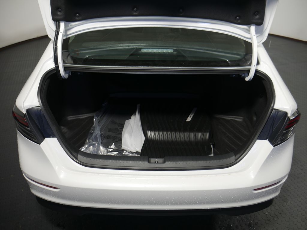 2025 Honda Accord SE 6