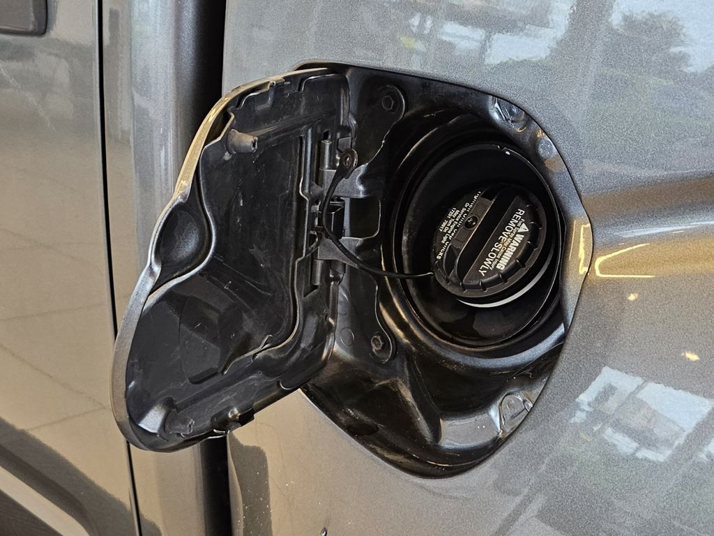 2005 Nissan Frontier SE