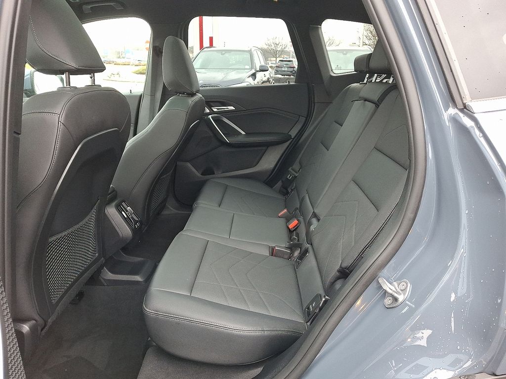 Thumbnail: 2023 BMW X1 - 10