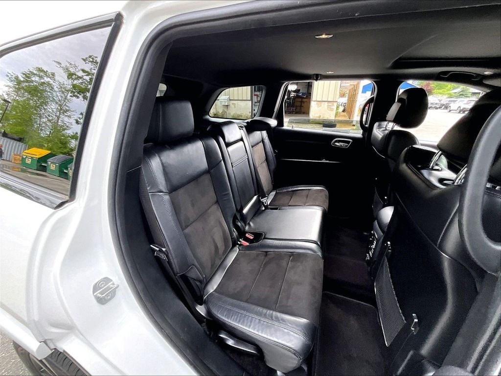 2019 Jeep Grand Cherokee — photo 16