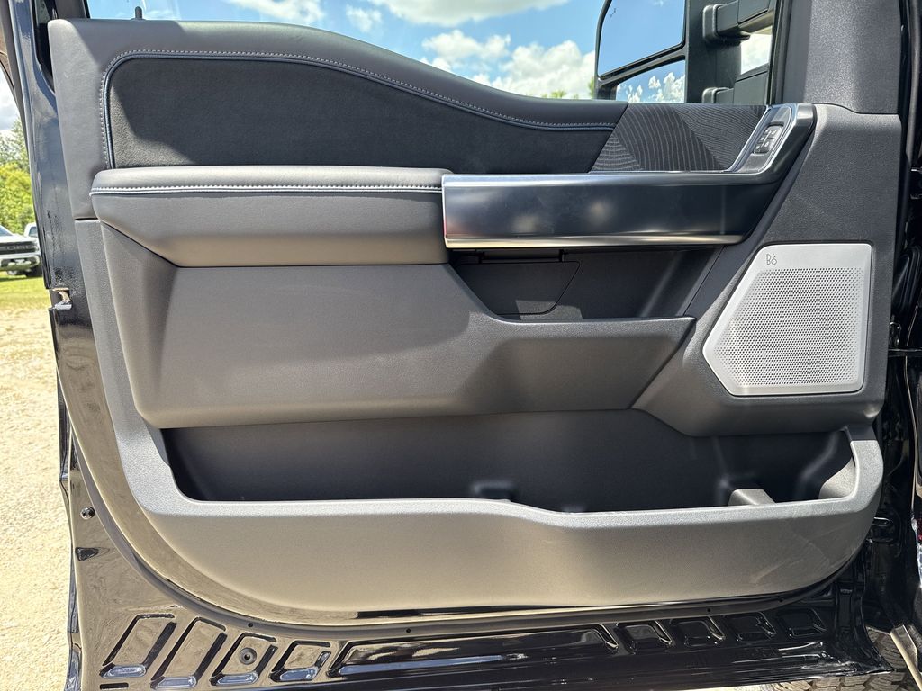 2025 Ford F-250SD Platinum - 8