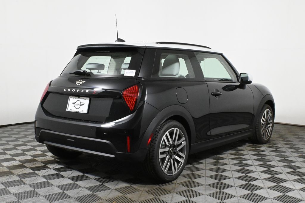 2025 MINI Cooper S 7