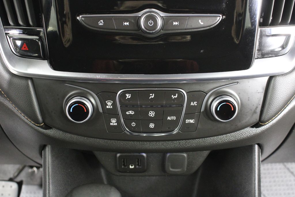 Used 2021 Chevrolet Traverse for sale in 