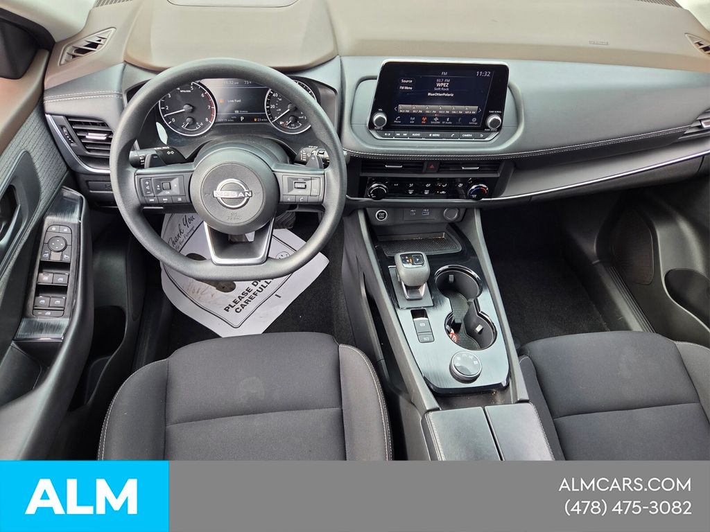 Used 2023 Gray Nissan S image 9