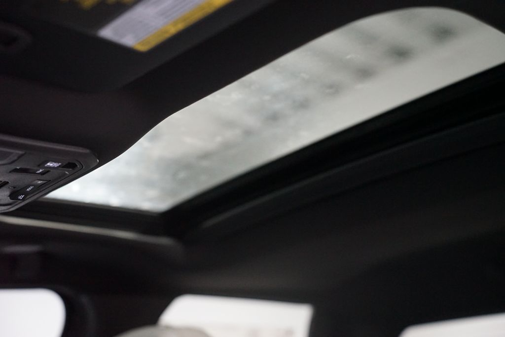 Thumbnail: 2025 Toyota Tacoma - 25