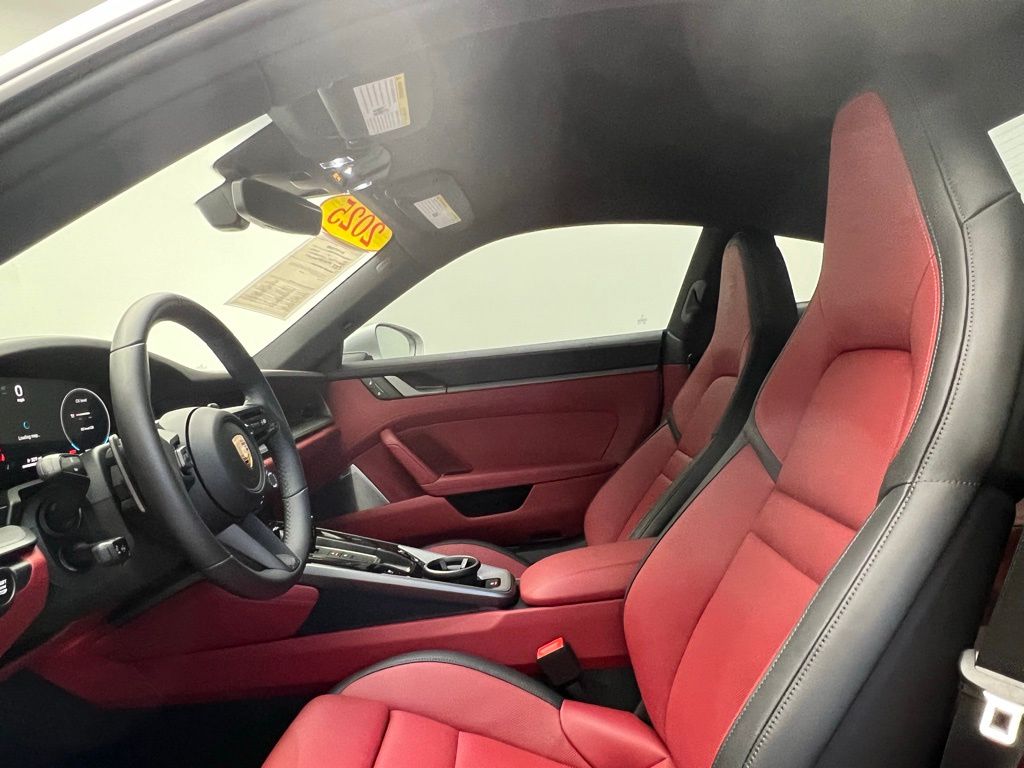 Thumbnail: 2025 Porsche 911 - 5