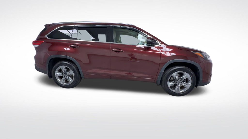 Used 2018 Toyota Highlander SUV