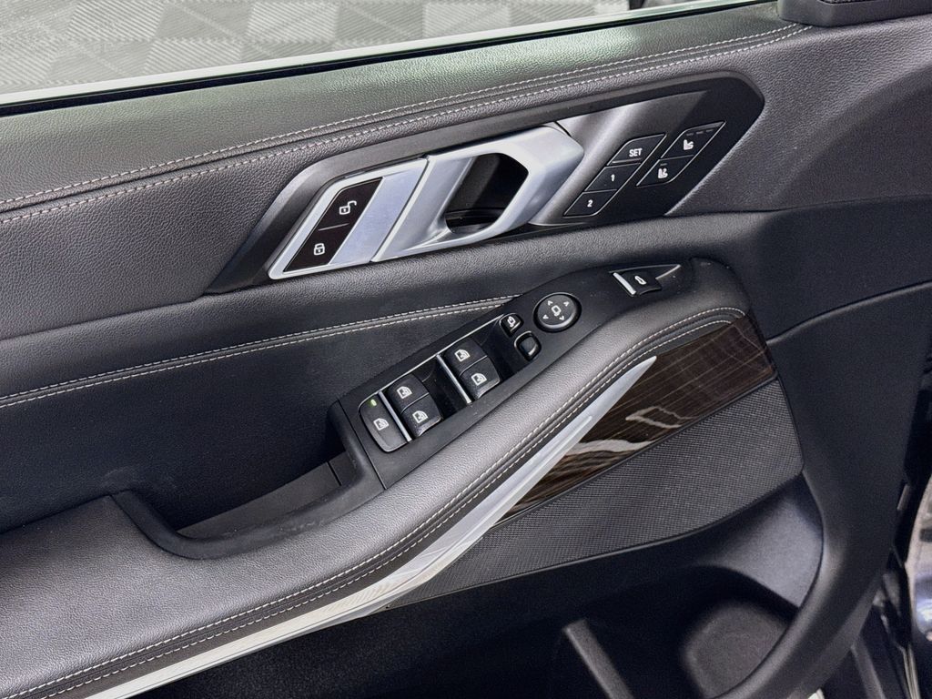 Thumbnail: 2023 BMW X5 - 18