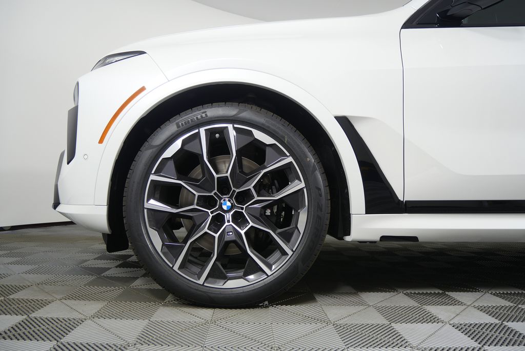 Thumbnail: 2026 BMW X7 - 7
