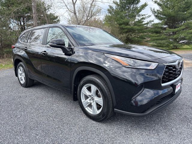 Used 2023 Toyota Highlander SUV