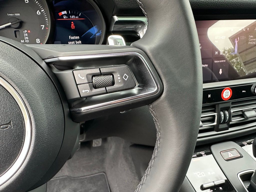 Thumbnail: 2023 Porsche Macan - 17