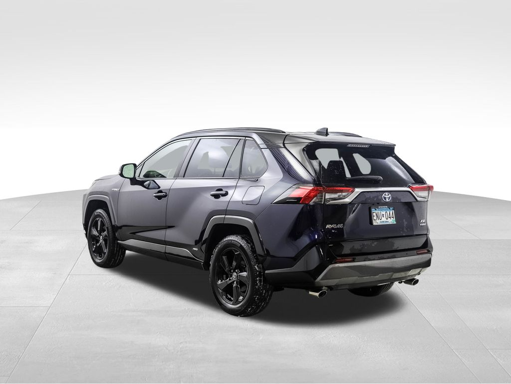 2020 Toyota RAV4 XSE 3