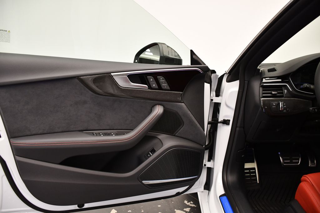 2025 Audi S5  31