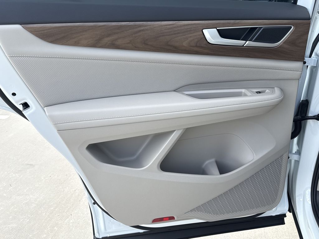 2026 Volkswagen Atlas 2.0T SE White at Bayshore Chrysler Jeep Dodge Ram