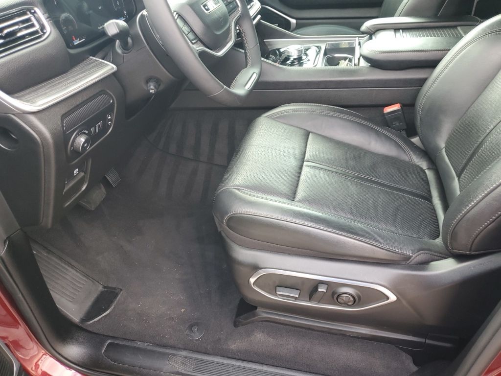 Used Car 2023 Jeep Wagoneer  Series Iii For Sale Under $50,000 In Austin, Texas