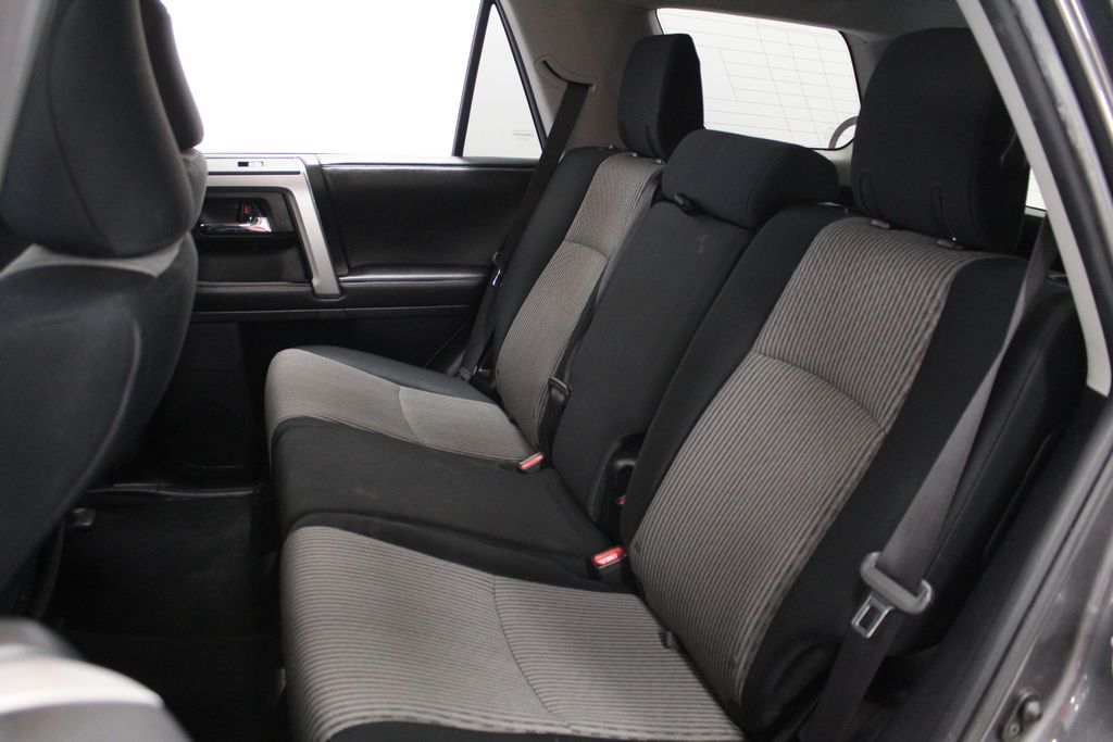 Thumbnail: 2015 Toyota 4Runner - 20