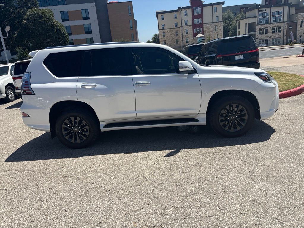 Thumbnail: 2023 Lexus GX - 6