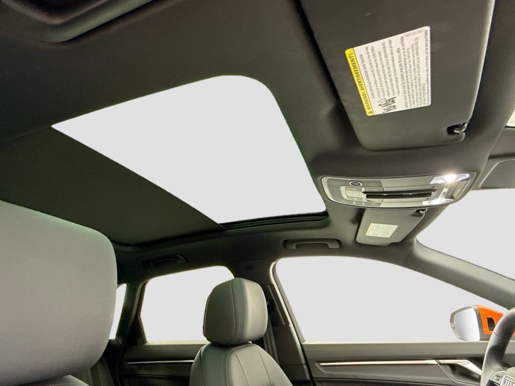 Thumbnail: 2025 Audi Q3 - 16