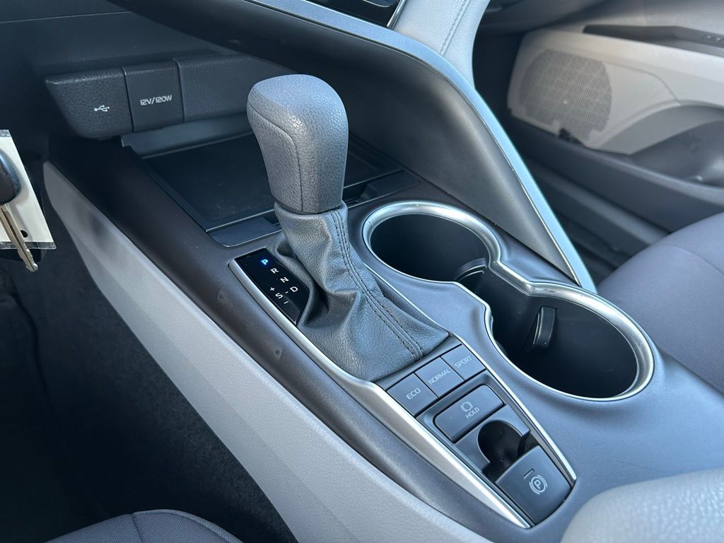 Thumbnail: 2023 Toyota Camry - 26
