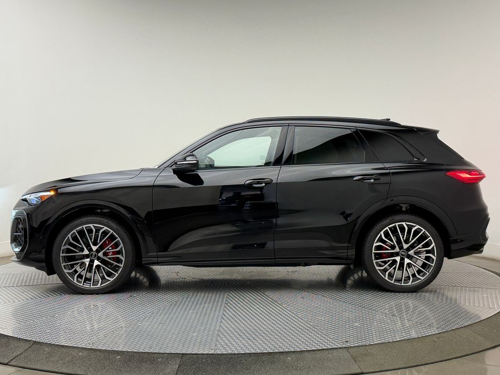Thumbnail: 2026 Audi SQ5 - 5
