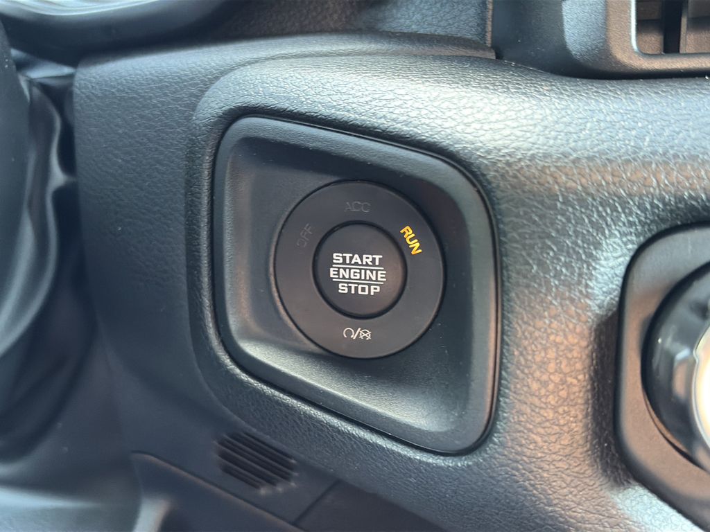 Used 2025 Jeep Wrangler SUV