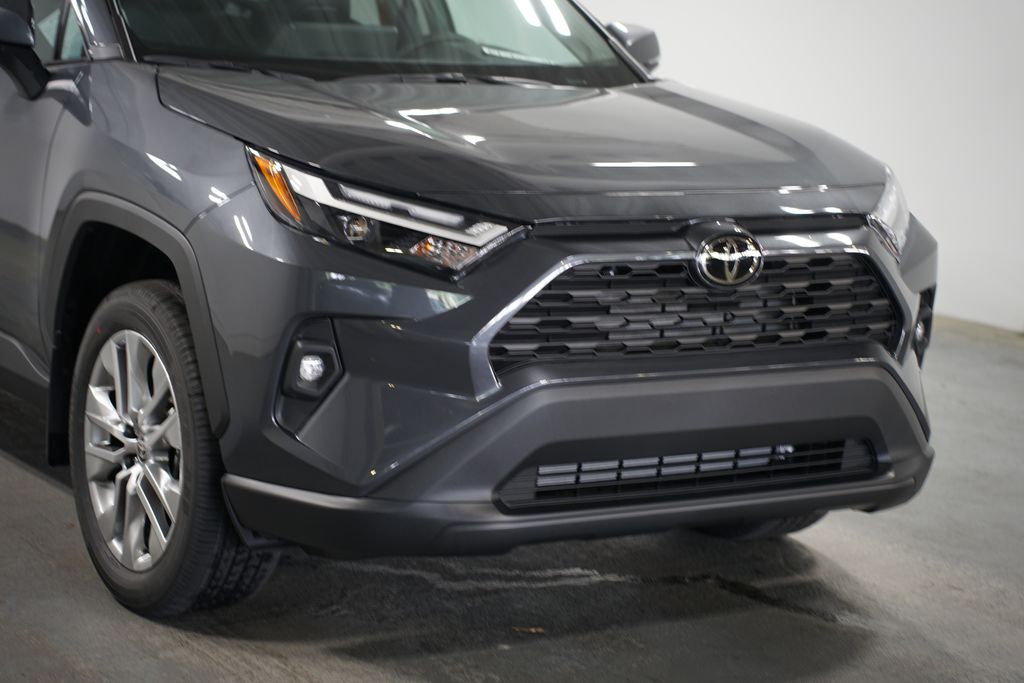 2025 Toyota RAV4 XLE Premium 4