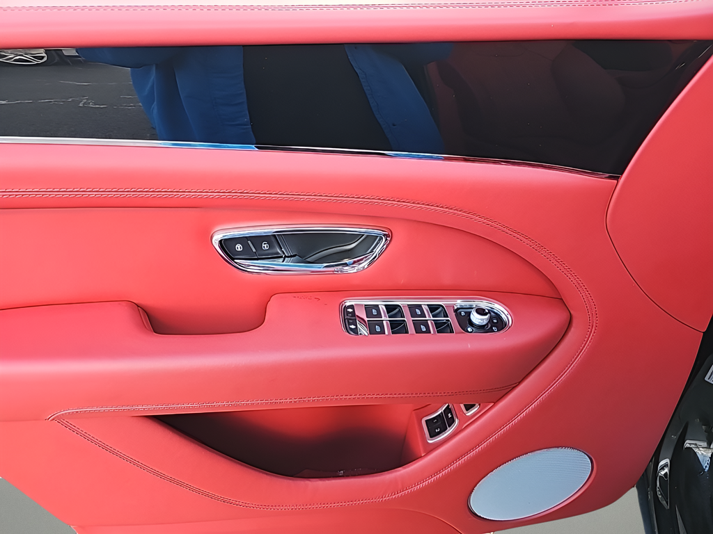 Used Bentley Bentayga 2022 thumbnail 19