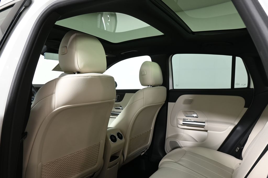 Thumbnail: 2026 Mercedes-Benz GLA - 26