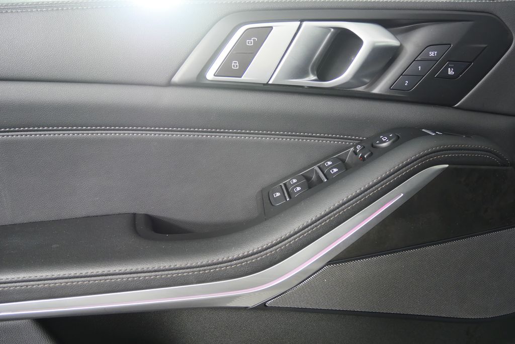 Thumbnail: 2024 BMW X5 - 9