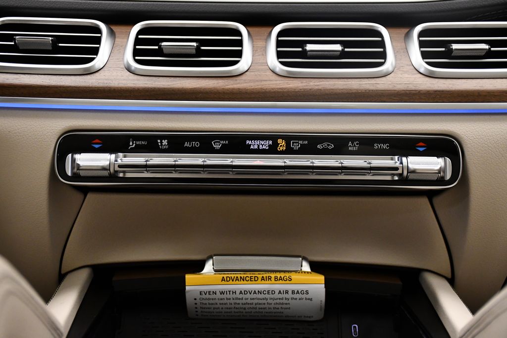 Thumbnail: 2025 Mercedes-Benz GLS - 29